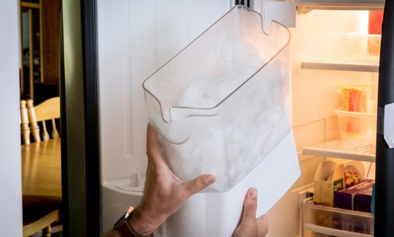 یخساز دستی یخچال