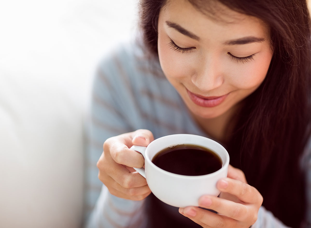 نوشیدن چه مقدار قهوه در روز مجاز است؟/فواید و مضرات قهوه