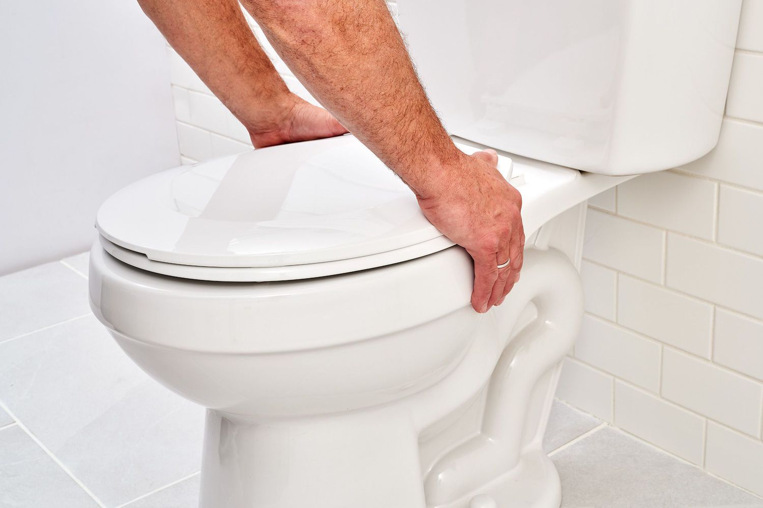 بهترین محل جهت نصب توالت فرنگی کجاست؟/نصب توالت فرنگی در حمام بهتر است یا سرویس بهداشتی