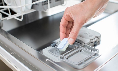 علت روشن شدن چراغ نمک ماشین ظرفشویی