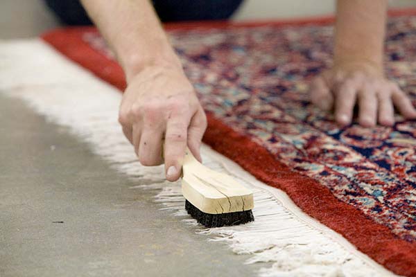 راهنمای کامل نگهداری و مراقبت فرش از رطوبت | شست و شوی فرش دستباف 