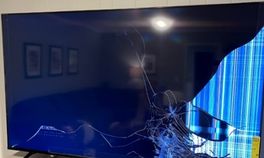 تعمیر پنل شکسته تلویزیون 